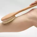 Spazzola 2in1: per eliminare la cellulite e esfoliare la pelle